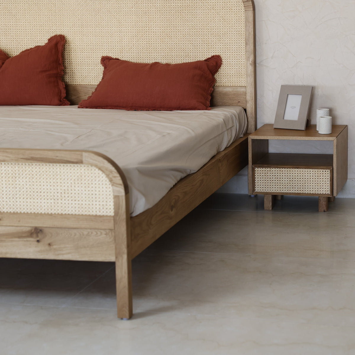 CANNES BED